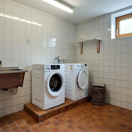 In Mauterndorf Near Slopes Semesterbostad